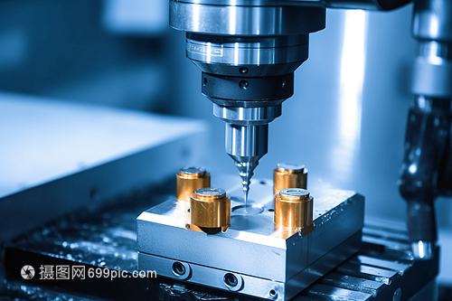 自动化机械工具在现代模具制造加工中的应用与变革